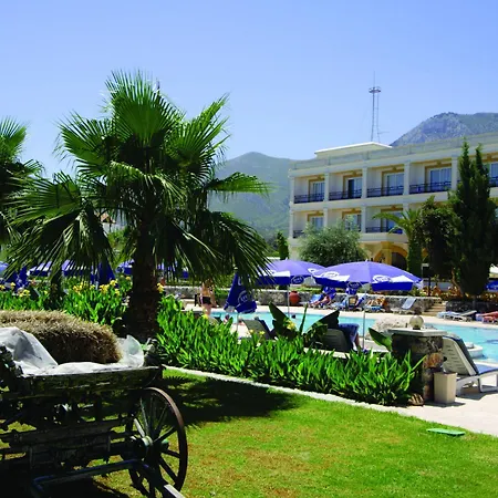 Sammy's Kyrenia Boutique & Pool Отель