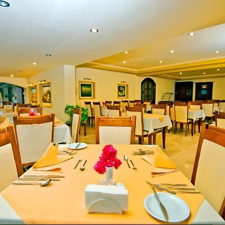 Отель Sammy's Kyrenia Boutique & Pool Кирения