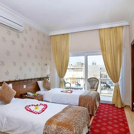 Sammy's Kyrenia Boutique & Pool
