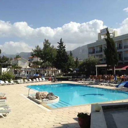 Sammy's Kyrenia Boutique & Pool 凯里尼亚