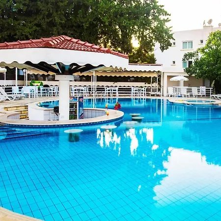 Sammy's Kyrenia Boutique & Pool Hotel 3*