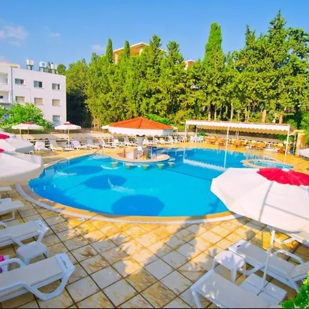 Sammy's Kyrenia Boutique & Pool